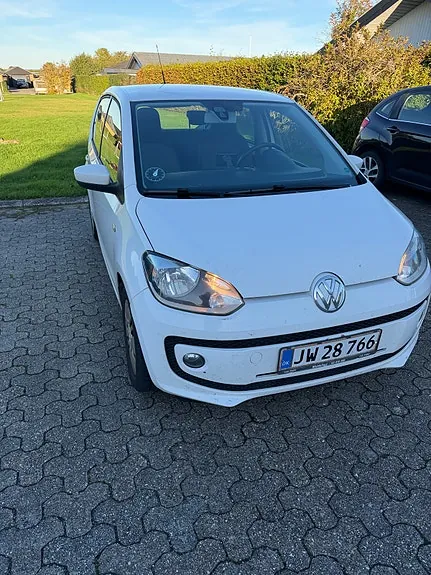Volkswagen Up 2013 photo 2