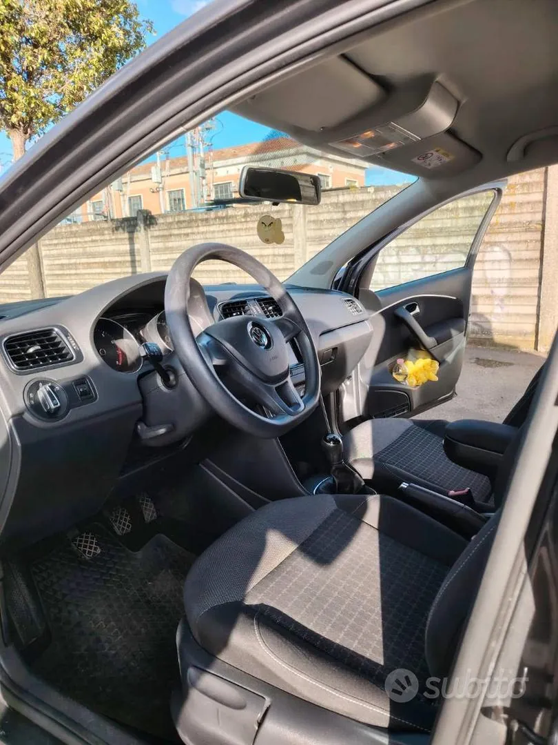 Volkswagen Polo 2016 photo 4