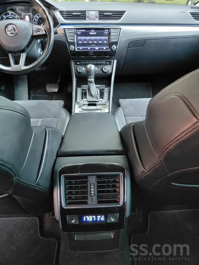 Skoda Superb 2016 photo 4