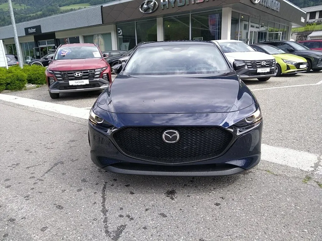 Mazda Mazda3 2026 photo 2