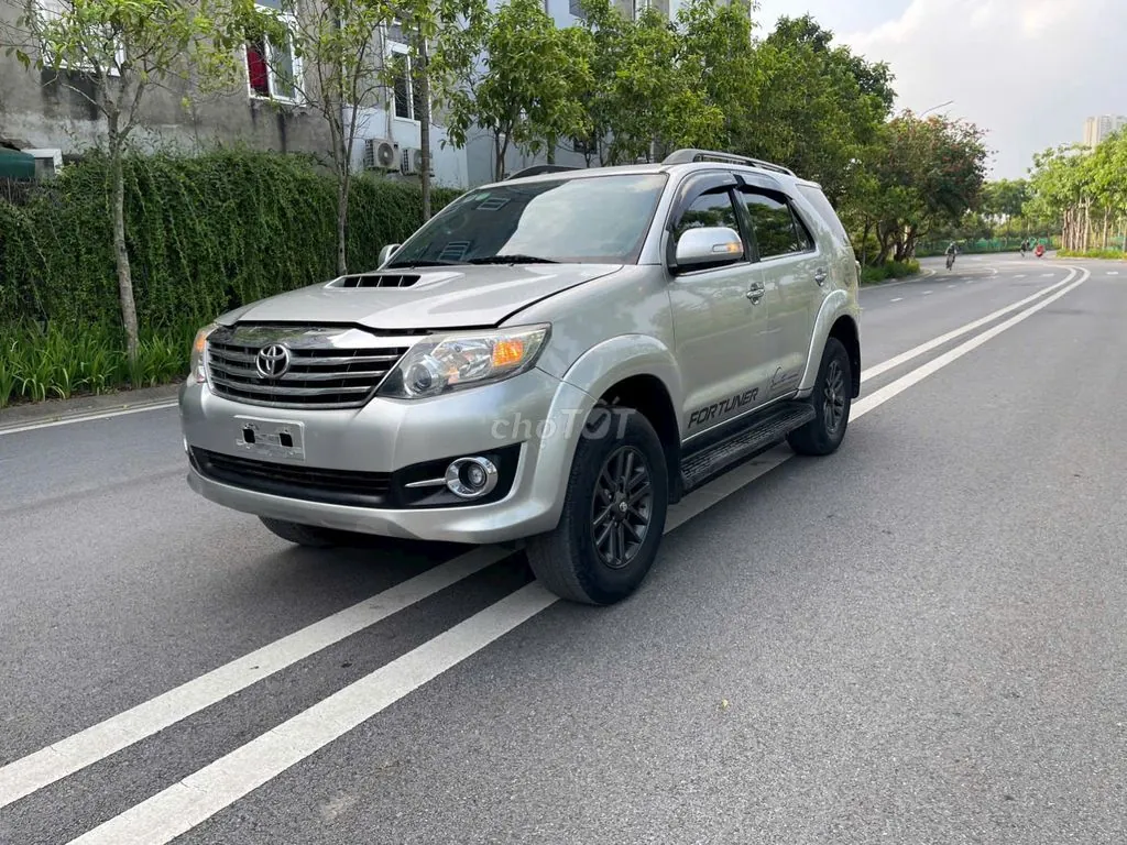 Toyota Fortuner 2015 photo 2