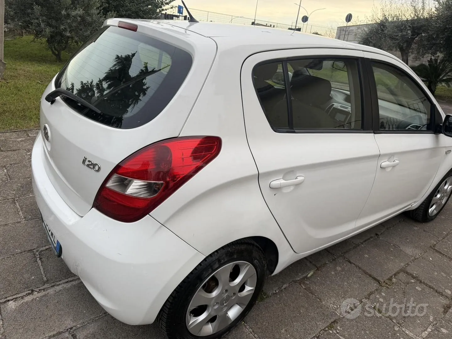 Hyundai I20 2011 photo 3