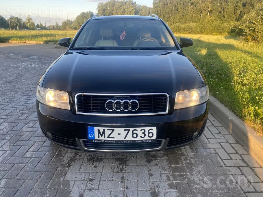 Audi A4 2002 photo 2