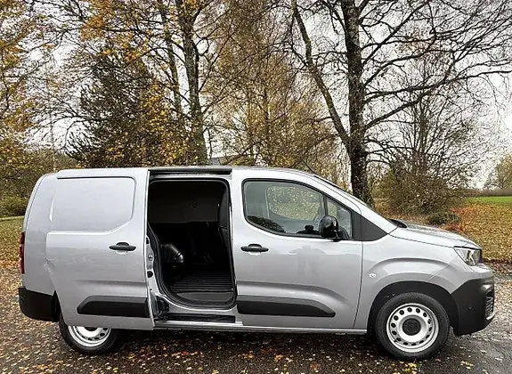 Peugeot Partner 2023 photo 2