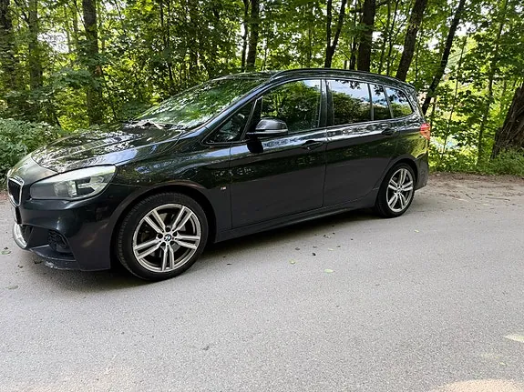BMW 220D 2015 photo 2