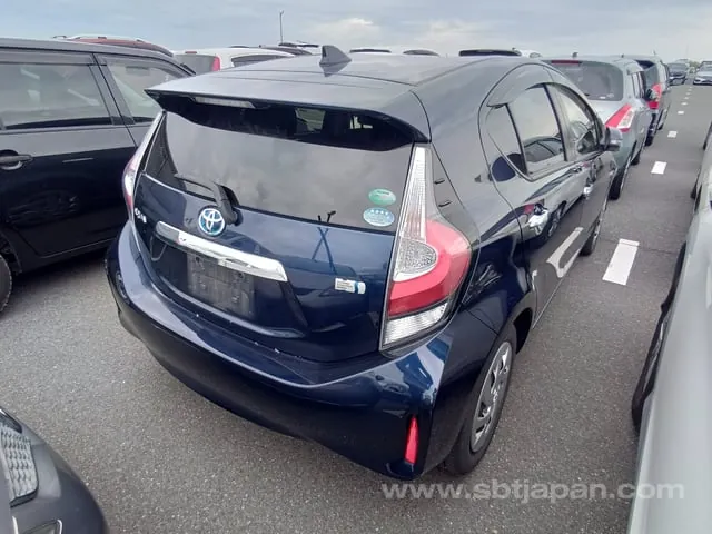 Toyota Aqua S Style 2018 photo 4