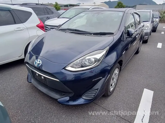 Toyota Aqua S Style 2018 photo 2
