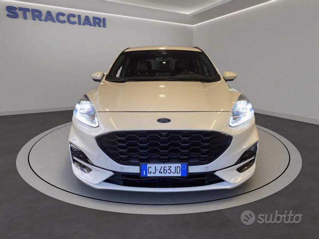 Ford Kuga 2022 photo 2
