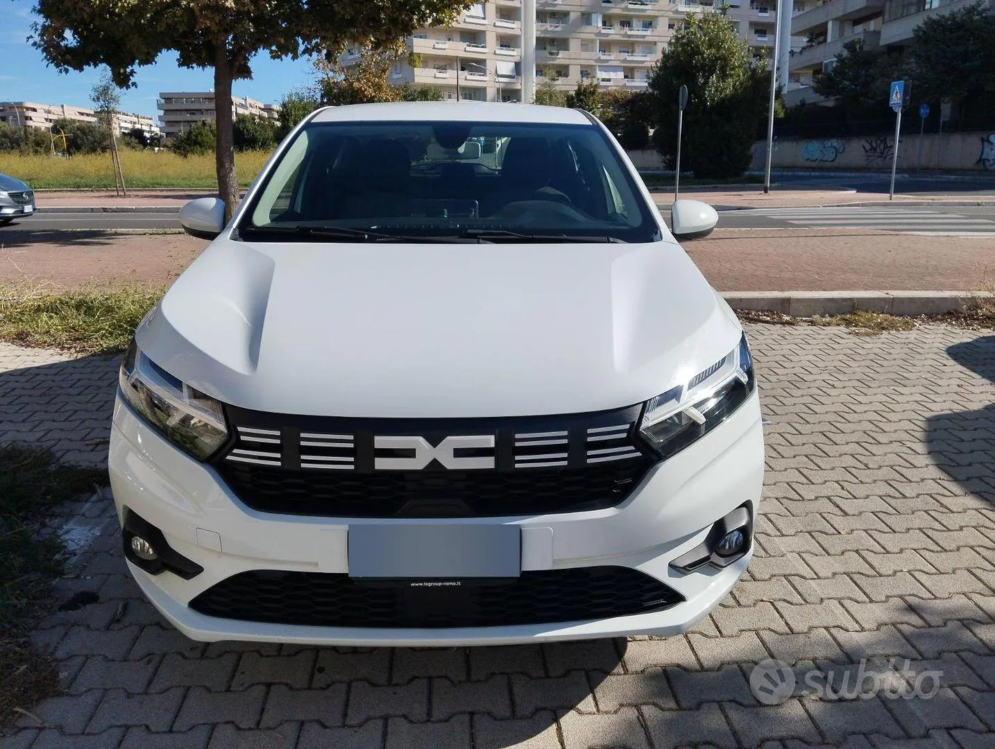 Dacia Sandero 2023 photo 2