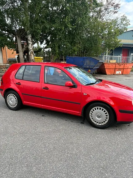 Volkswagen Golf 1999 photo 2