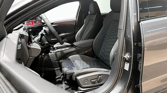 Audi A6 E-Tron 2025 photo 2