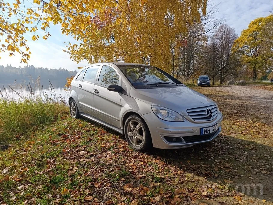 Mercedes-Benz B180 2006 photo 2