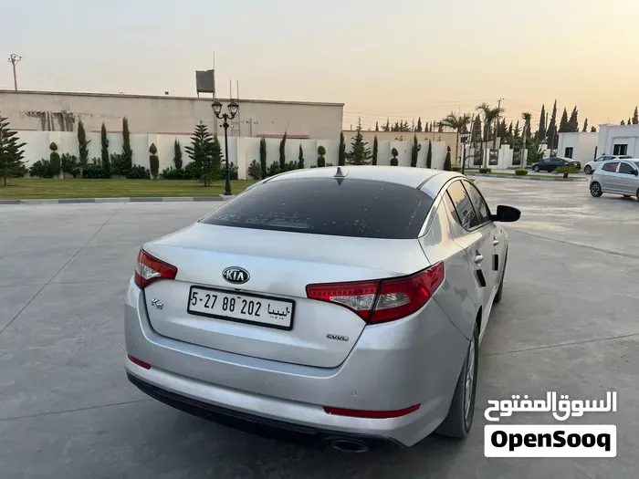 Kia K5 2012 photo 4