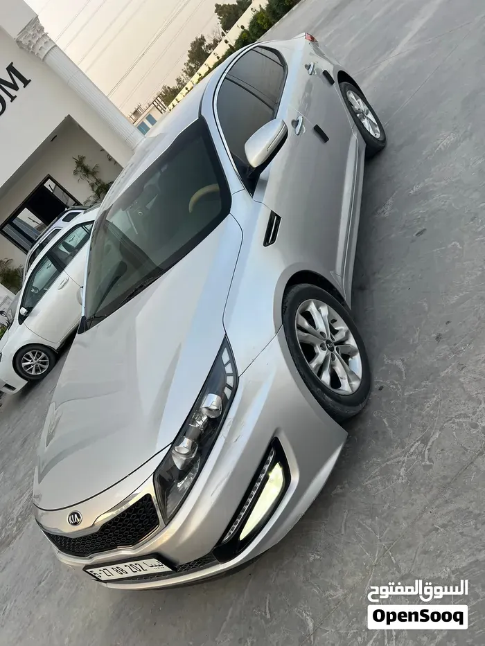 Kia K5