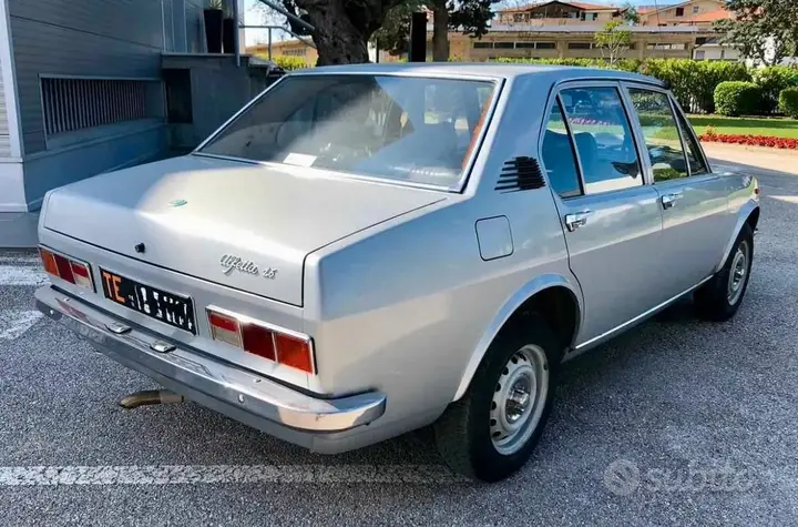 Alfa Romeo Alfetta 1976 photo 3