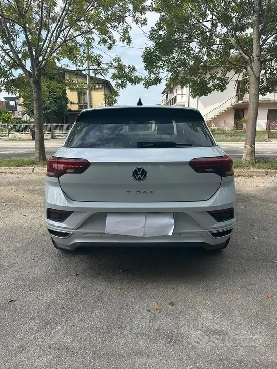 Volkswagen T-Roc 2021 photo 4