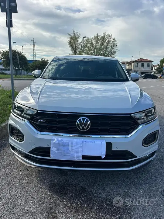 Volkswagen T-Roc 2021 photo 2