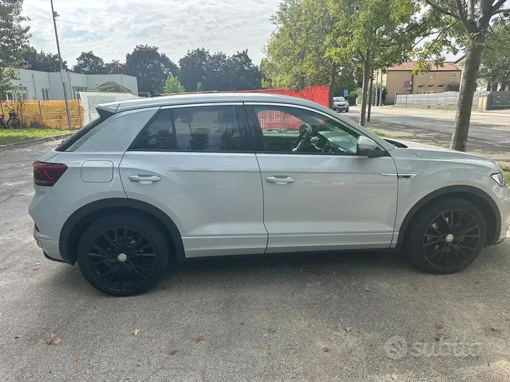 Volkswagen T-Roc 2021 photo 3