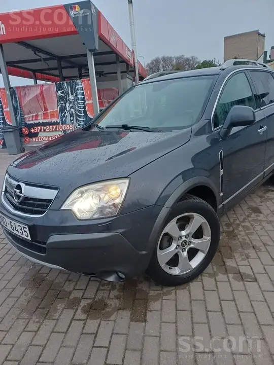Opel Antara 2009 photo 2