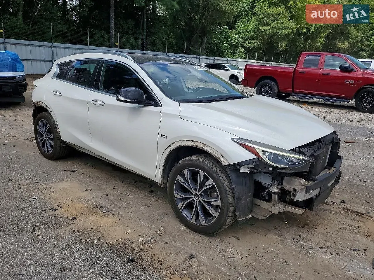 Infiniti Qx30