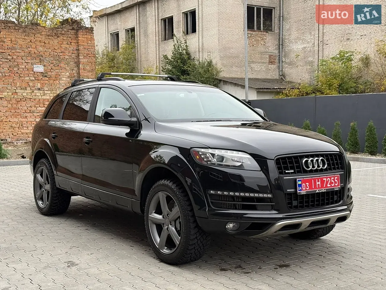 Audi Q7 2015 photo 2
