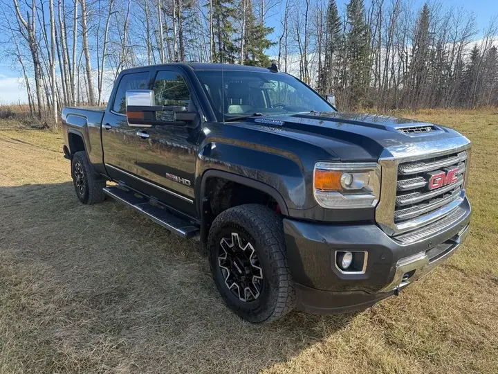 GMC Sierra 2500Hd 2017 photo 2