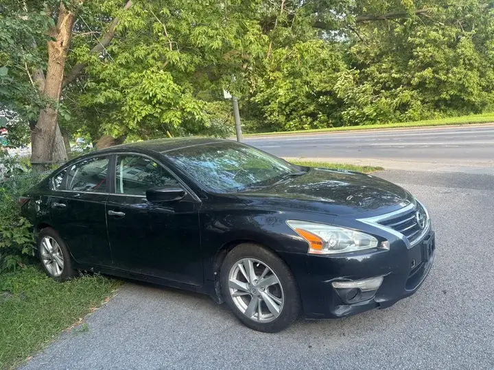 Nissan Altima 2015 photo 4