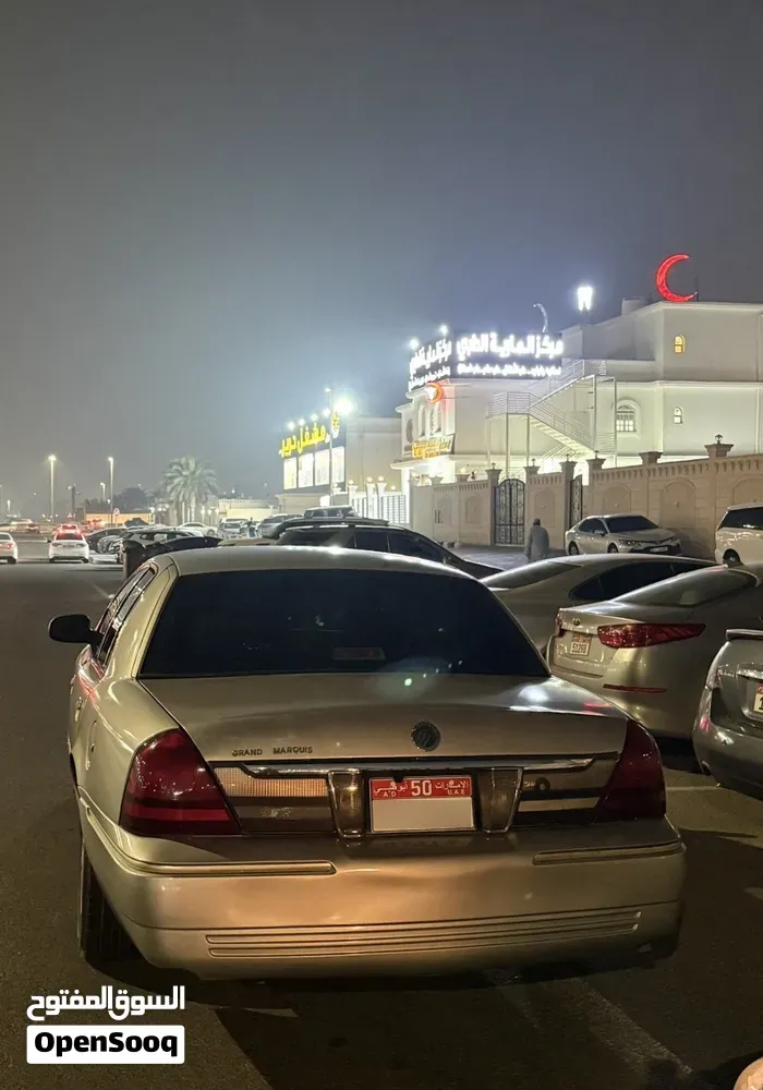 Ford Grand Marquis 2009 photo 3