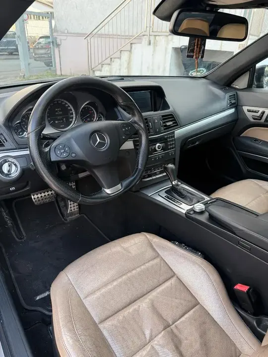 Mercedes-Benz E500