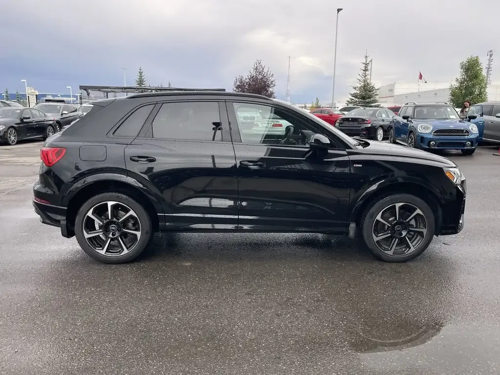 Audi Q3 2023 photo 3