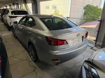 Lexus Is 250 2012 photo 3