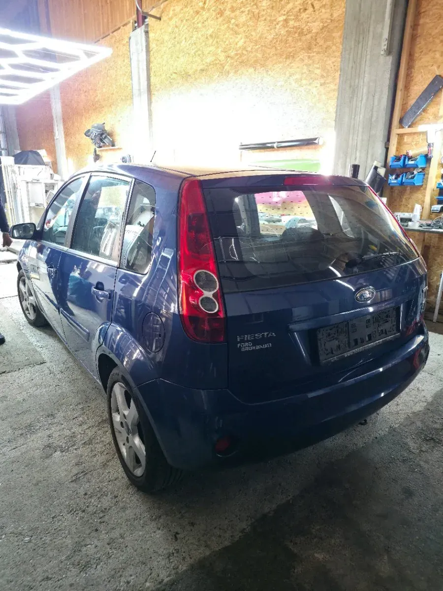 Ford Fiesta 2007 photo 3