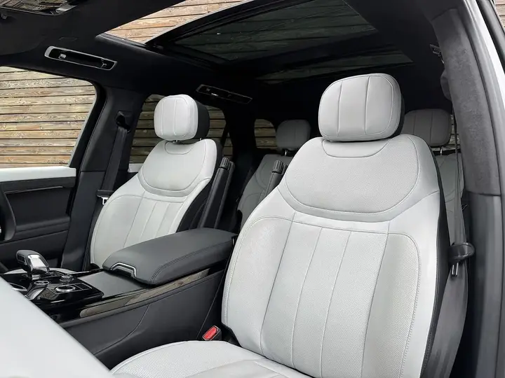 Land Rover Range Rover Sport 2023 photo 2