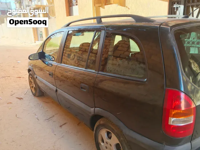 Opel Zafira 2004 photo 2