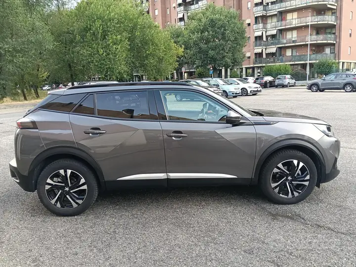 Peugeot 2008 2021 photo 4