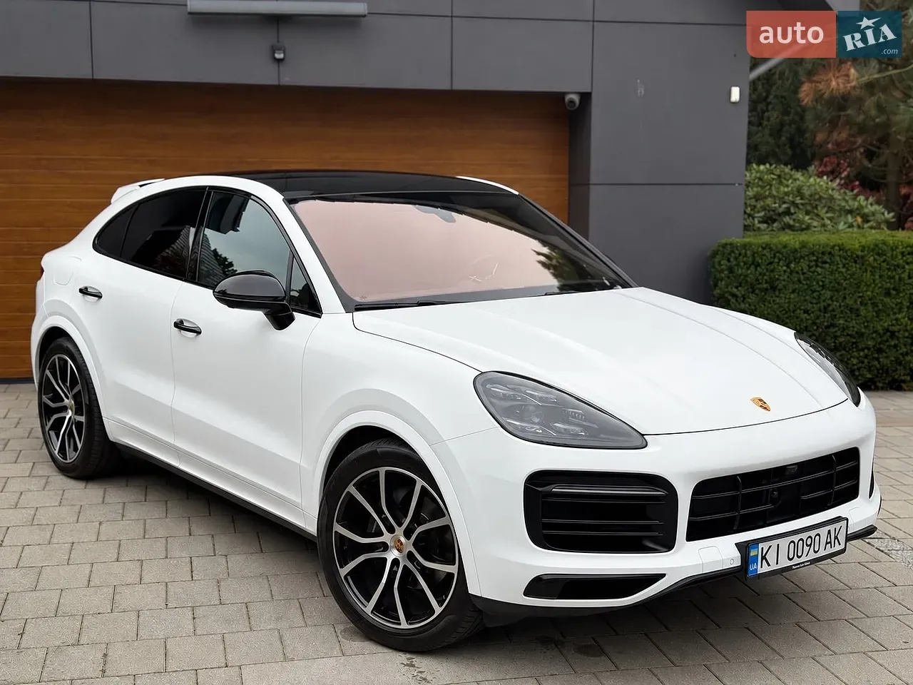 Porsche Cayenne Coupe 2022 photo 2