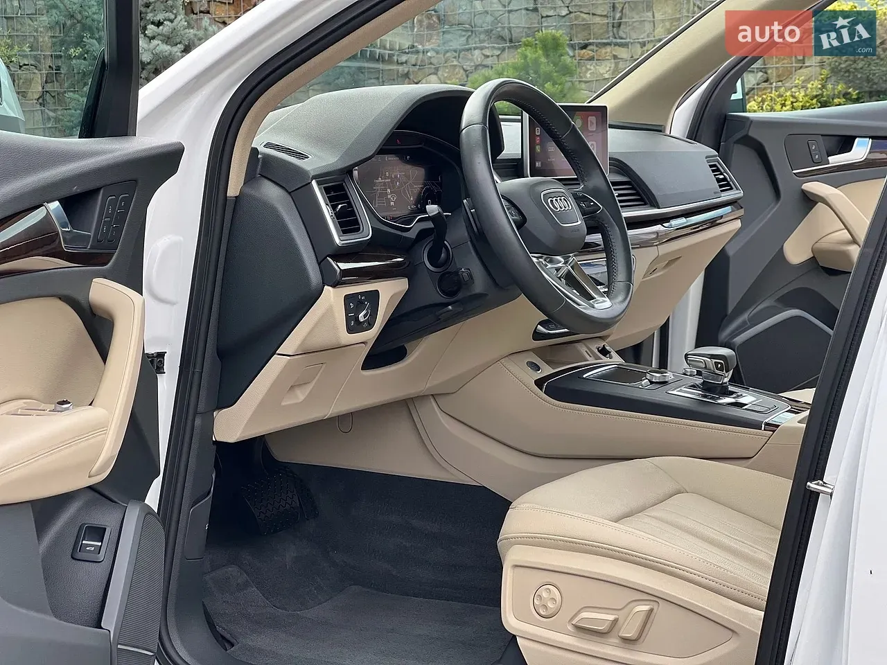 Audi Q5 2019 photo 2
