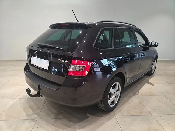 Skoda Fabia 2018 photo 2