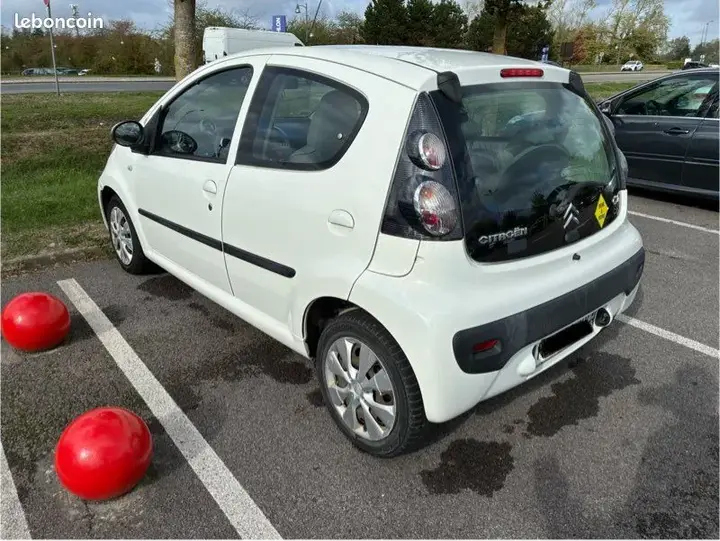 Citroen C1 2011 photo 3