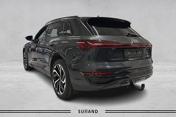 Audi Q8 E-Tron 2024 photo 3