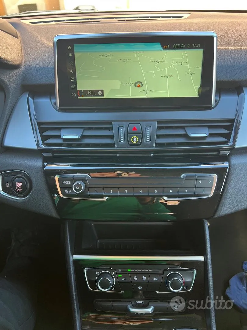 BMW 216 Active Tourer 2018 photo 3