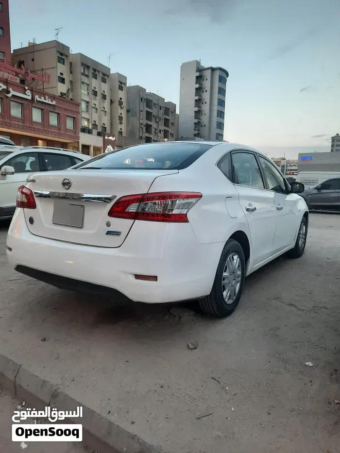 Nissan Sentra