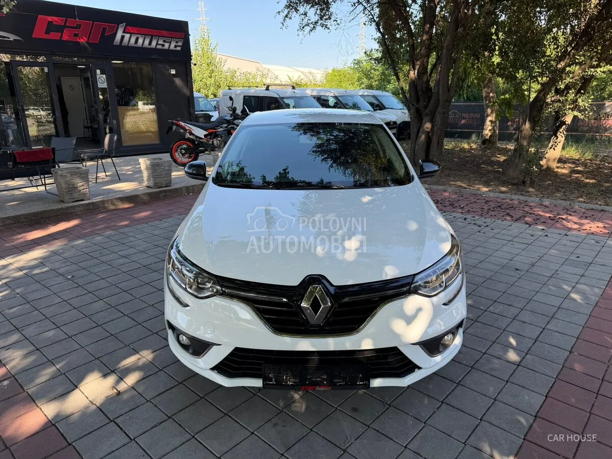 Renault Megane 2019 photo 2