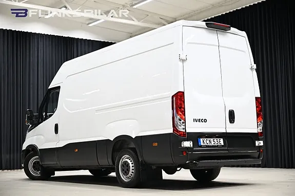 Iveco Daily 2023 photo 3