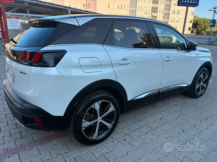 Peugeot 3008 2018 photo 3