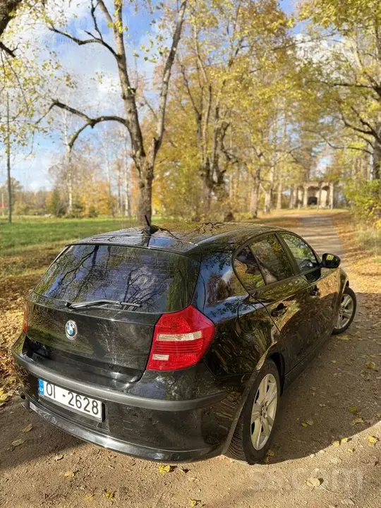 BMW 118 2010 photo 4