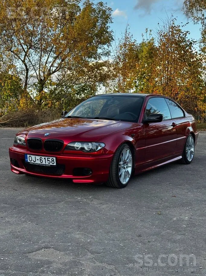 BMW 320 2004 photo 2