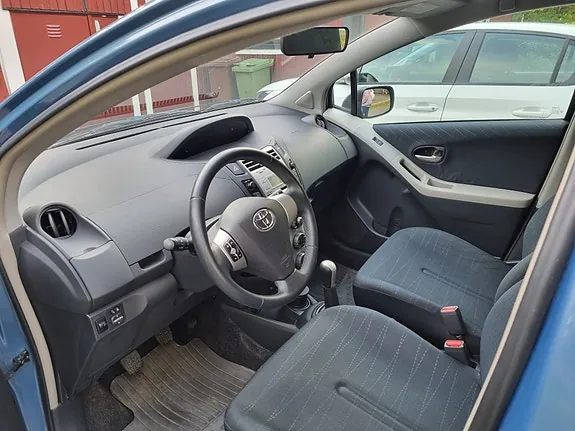 Toyota Yaris 2008 photo 4