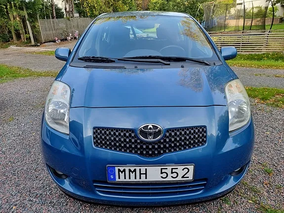 Toyota Yaris 2008 photo 2