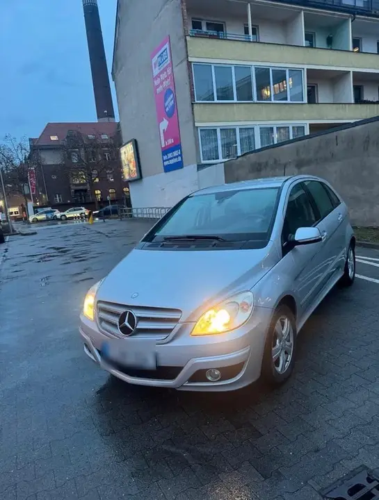 Mercedes-Benz B160